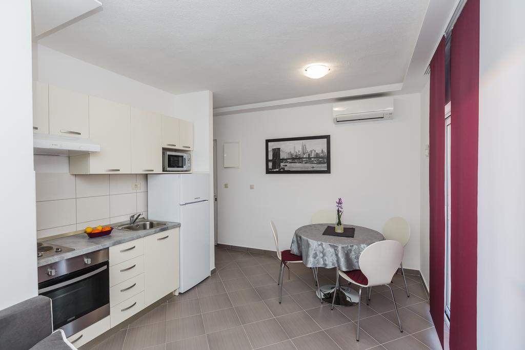 Apartments Viljac Trogir Zimmer foto